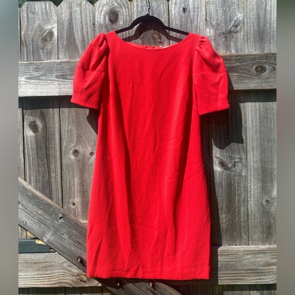 Trina Turk Dresses & Skirts - Trina Turk Red Midi Shift Dress